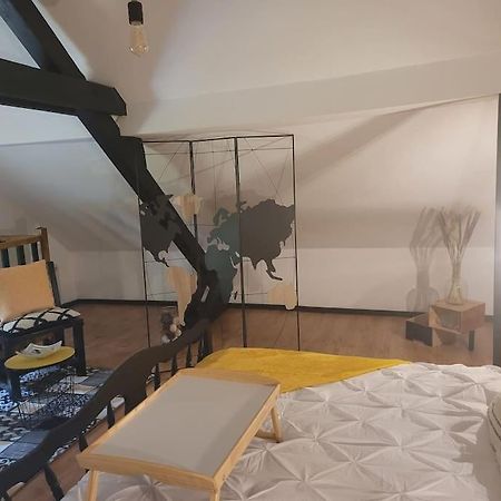 Petite Maison Cosy En Duplex Eguelshardt Esterno foto