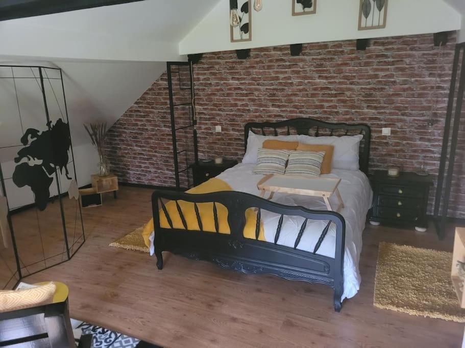 Petite Maison Cosy En Duplex Eguelshardt Esterno foto