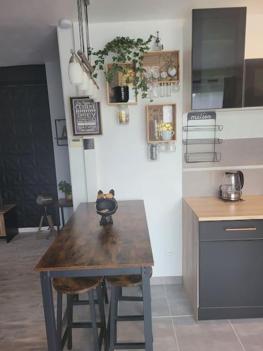 Petite Maison Cosy En Duplex Eguelshardt Esterno foto