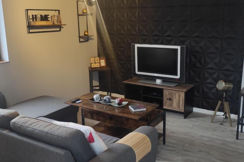 Petite Maison Cosy En Duplex Eguelshardt Esterno foto