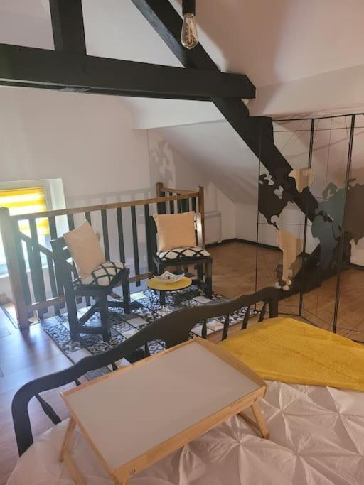 Petite Maison Cosy En Duplex Eguelshardt Esterno foto